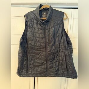 L.L. Bean Women's Black Primaloft  Vest - 2X